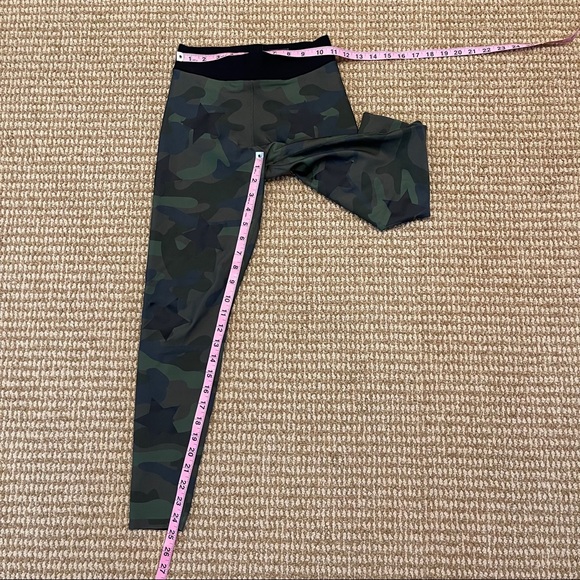 Ultracor Ultra Silk Knockout Legging in Army Green Matte Small - Picture 5 of 7